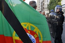 Protestnik se je skušal celo zažgati: tudi na portugalskih ulicah proti varčevalnim ukrepom