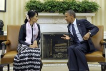 Obama v Ovalni pisarni sprejel Aung San Suu Kyi