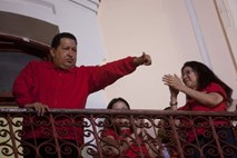 Hugu Chavezu ob ponovni zmagi čestitajo z vsega sveta