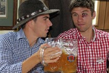Foto: Bayernovi nogometaši so tudi letos obiskali Oktoberfest