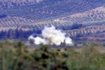 Novi spopadi med Turčijo in Sirijo: Napetost se kljub opozorilom stopnjuje