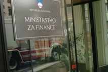 Varčevalci LB: Gabrovec napoveduje pritožbo, finančno ministrstvo sodbo še preučuje