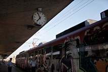 Železnice ukrepajo zaradi nezakonitosti pri upravljanju Ferspeda