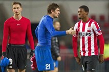 Matavžev PSV po novem porazu ostal brez napredovanja; Belec dobil priložnost namesto Handanovića
