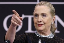Clintonova izgubila zavest in utrpela pretres možganov