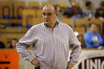 Vujošević znova slabo prenesel poraz Partizana; zaradi napada na sodnika bo počival več tekem