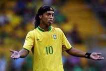Ronaldinho želi igrati na domačem mundialu: »Reprezentanci še vedno lahko pomagam«