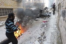 V Siriji nasilje ne pojenja: samo v enem dnevu 220 mrtvih