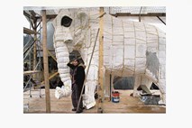 Orjaški tritonski mamut  korak bližje mestu
