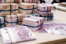 RBS zaradi manipulacij z liborjem 453 milijonov evrov kazni