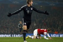 Bayern že po prvi tekmi pred vrati četrtfinala, Porto za gol boljši od Malage