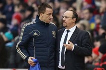 Vse večji kaos pri Chelseaju: hud spor na treningu med Benitezom in Terryjem