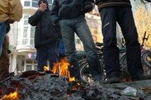 Kosovski Srbi blokirali delo sodišča in dosegli preložitev sodbe
