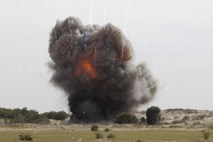 Izrael potrdil letalski napad v Siriji