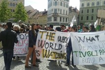 V Ljubljani zbor iz solidarnosti do protestov v Turčiji (foto in video)