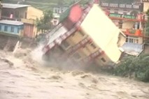 Indijo zajel zgodnji monsun, doslej najmanj 26 mrtvih 