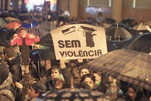 V Braziliji se protesti nadaljujejo; predsednica sklicala krizni sestanek