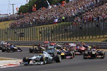 Hamilton na Hungaroringu do prve zmage z mercedesom