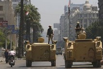 “Petek jeze” v Egiptu: Ubitih že najmanj 70 ljudi