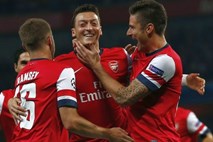 Pri Arsenalu so navdušeni nad izjemnim Özilom