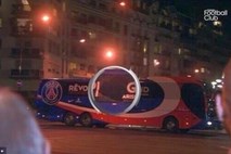 Huligani s kamenjem razbili okensko steklo avtobusa, ki je prevažal nogometaše PSG