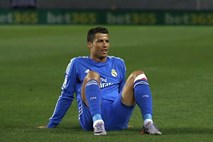 Ronaldo že nekaj tednov igra s poškodovanim kolenom