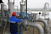 Putin: Rusija bo Ukrajini dobavila le še toliko plina, kolikor ga bo ta v naprej plačala