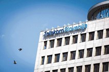 Finančni    skladi nad Telekom