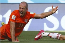 Robben se je opravičil za padec v kazenskem prostoru: Padel sem, čeprav ne bi smel