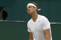 Wimbledon: 19-letnik izločil Nadala, Kerberjeva pa Šarapovo