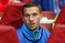 Nezadovoljni Podolski utegne zapustiti London 
