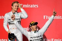V formuli 1 nič novega: tudi v ZDA Mercedesa na prvih mestih, Hamilton beži Rosbergu