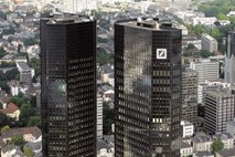 Švicarski frank zahteval prve žrtve