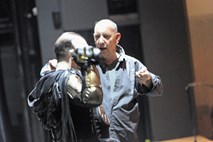 Intervju z Manfredom Schweigkoflerjem, opernim režiserjem: Vsi mi smo Otello!