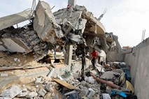 Izrael nadaljuje z napadi na Gazo kljub resoluciji VS ZN