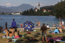 Nedeljski dnevnik: Koliko turizma Slovenija sploh prenese?