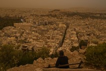 Na območju Aten deaktivirali več kot 300 bomb iz druge svetovne vojne