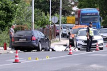 #video Huda prometna nesreča na Hrvaškem: pri Sinju umrli štirje ljudje, v kritičnem stanju tudi otrok