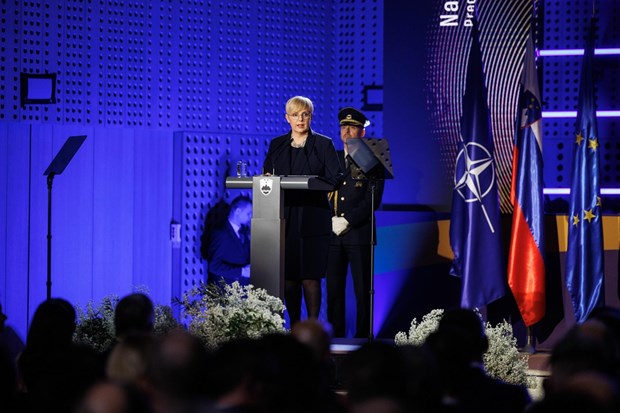 Predsednica republike na predvečer obletnice priključitve Natu: Humanosti ni več