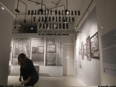 Razstava z naslovom Obiščite razstavo v Jakopičevem paviljonu je v Mali galeriji Banke Slovenije na ogled do 3. decembra. 