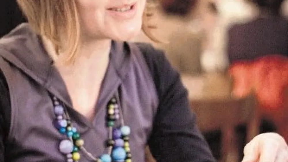 Nina Jen&scaron;trle je priložnost, da opravlja delo, ki združuje vse želene prvine, na&scaron;la v douli, katere delo je spoznala na prvi delavnici za doule v Sloveniji. S skupino petindvajsetih žensk iz vseh koncev Slovenije  se je odločila opravljati pri nas povsem pionirsko delo. &raquo;Veliko je zidov, na katere naleti&scaron;, in spodbuda mi pomaga, da se vsakič ponovno zavem, da delam prave stvari.&laquo;