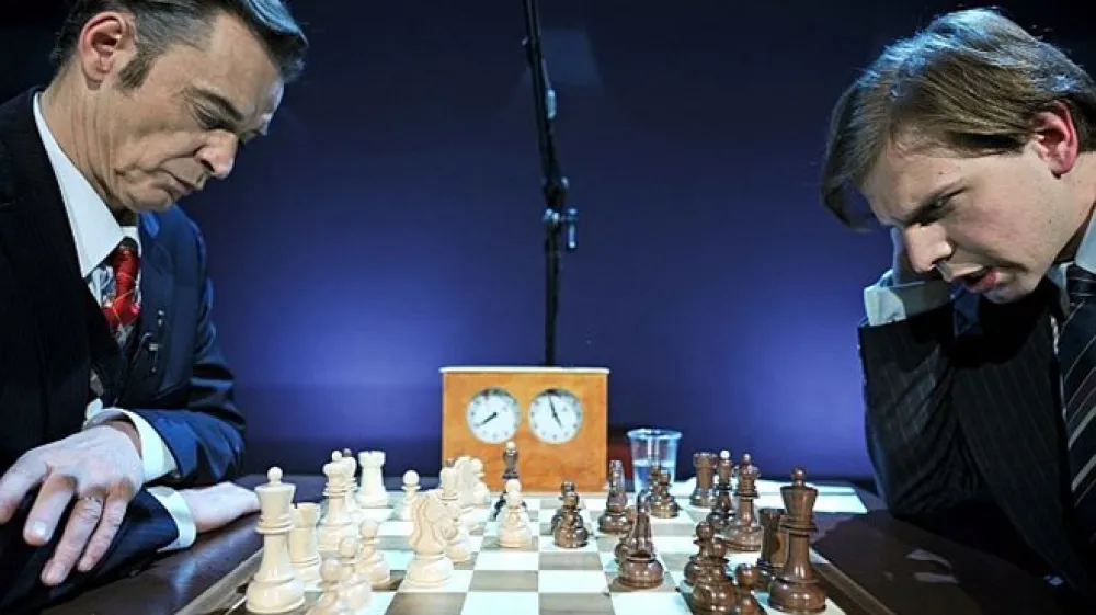 Du&scaron;an Jovanović, Mitja Čander, Eva Mahkovic: Bobby in Boris. Režiser Du&scaron;an Jovanović. SNG Drama Ljubljana. Ob 19.30.