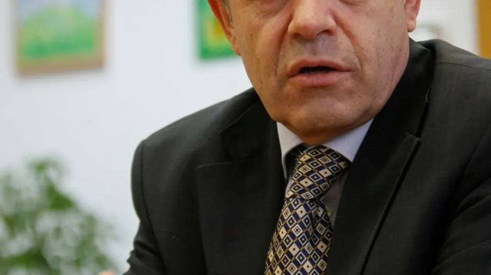 Ivan Svetlik, minister za delo, družino in socialne zadeve.