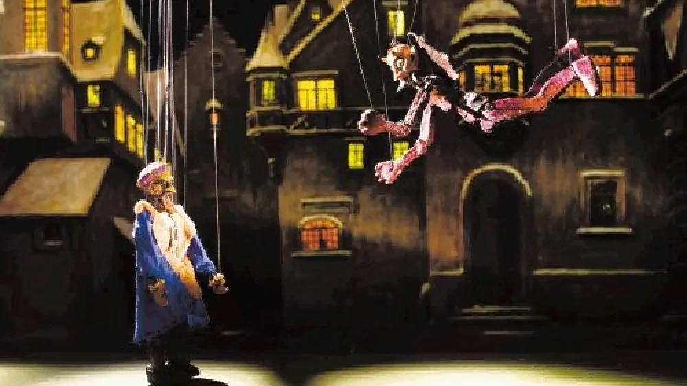 Predstava Doktor Faust je premiero doživela 24. februarja 1938 in pomeni vrhunec Klemenčičevega ustvarjanja - v njej sta se zlili lutkovna ustvarjalnost in likovna umetnost v dovr&scaron;eno scensko podobo.