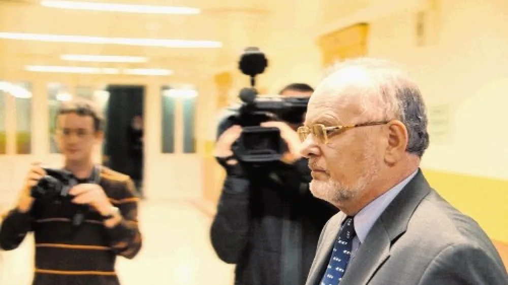 Hans Wolfgang Riedl, obtoženi v primeru Patria, včeraj na deželnem sodi&scaron;ču na Dunaju.