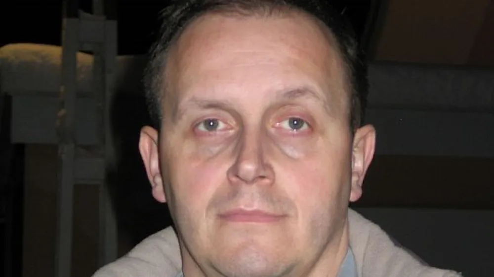 Ranko Mimović je za večino Cestnega podjetja Ljubljana (CPL) od&scaron;tel kar 25  milijonov evrov. Velik del kupnine bo namenjen poplačilu poro&scaron;tev, ki jih je CPL  naprtil nekdanji glavni izvr&scaron;ni direktor Alojz Kramljak, zdaj&scaron;nji namestnik  predsednika uprave Stanko Petrič (na fotografiji) pa bo s prodajo svojega  deleža zaslužil kar sedem milijonov evrov.