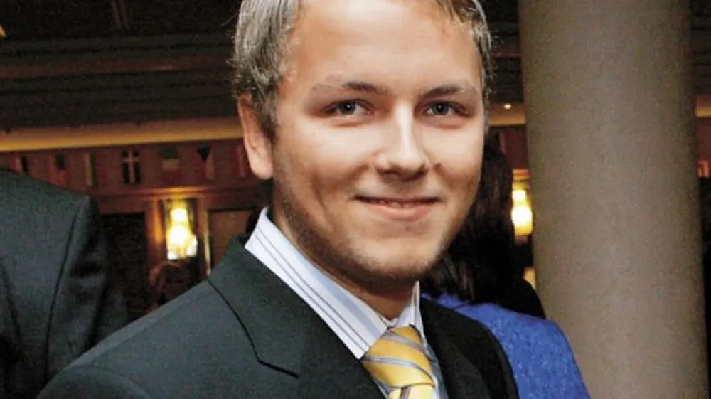 Skupaj z novim političnim vzponom Boruta Petka (na fotografiji) ponovno &ndash; naključno ali ne &ndash;  sovpada tudi vzpon podjetja Klima Petek v lasti njegovega brata Kristijana Petka, tokrat na področju fotovoltaike.