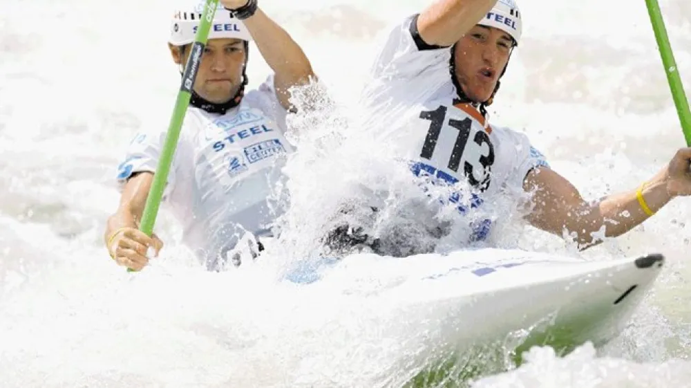 Favorizirana Primorca Taljat in Božič sta med zadnjimi pripravami v Augsburgu vsaj navzven delovala precej bolj mirno kot med stresnimi izbirnimi tekmami v Tacnu, ki jim očitno ne leži.