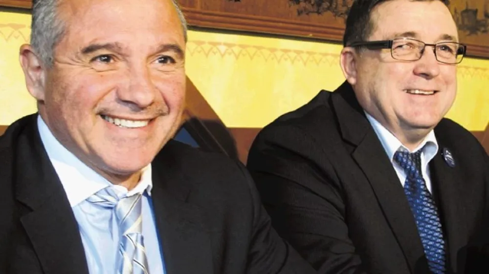 Sirijski podjetnik Hilal Hilal Arnaoot z mariborskim županom Andrejem Fi&scaron;travcem