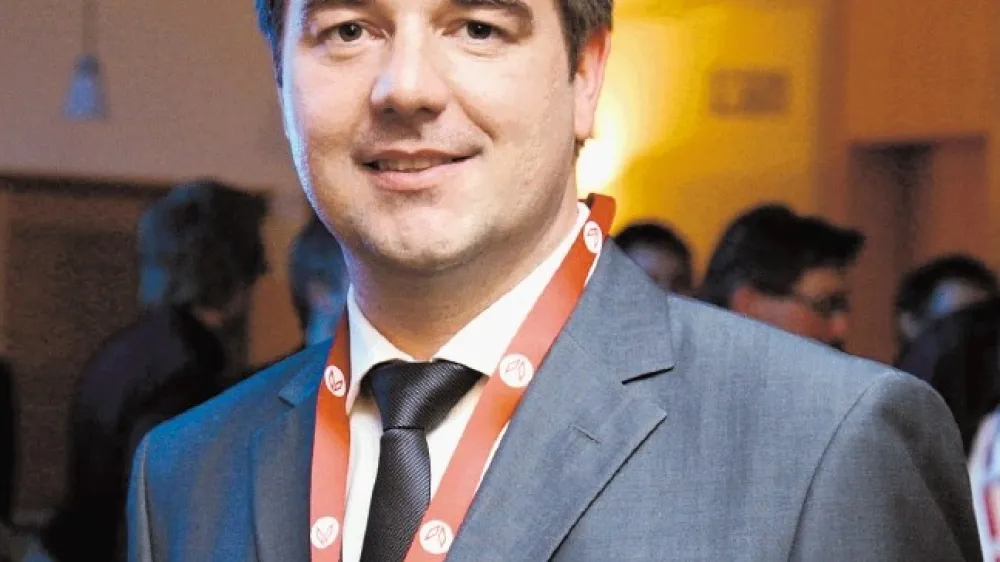 Matej Rus, Tovarna podjemov, univerzitetni inkubator Univerze v Mariboru